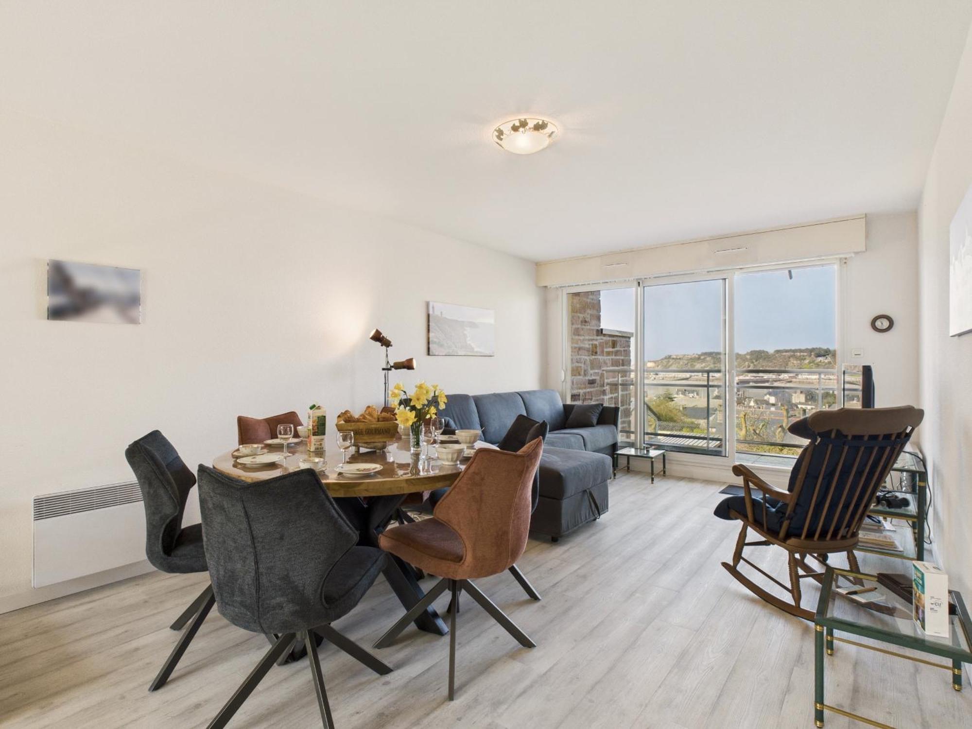 Pour 6, Vue Mer, Centre-ville *